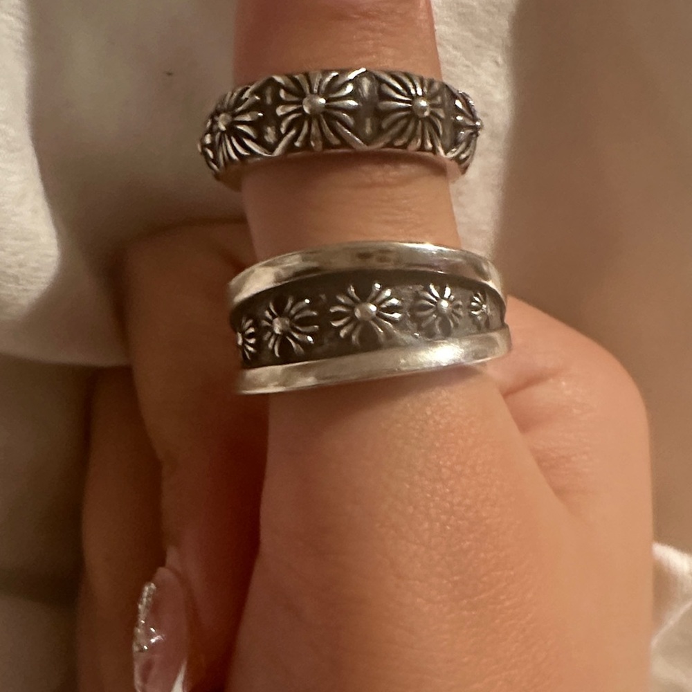 2 chrome heart rings